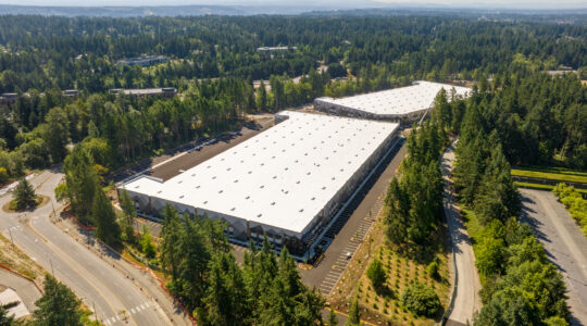 Amazon Extends Industrial Dealmaking With Large Warehouse Lease Near Seattle